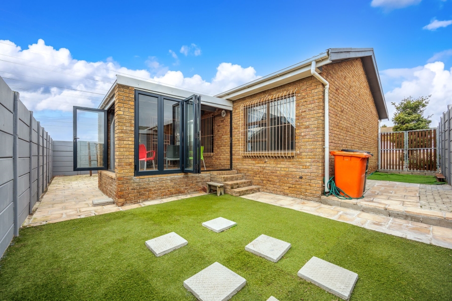3 Bedroom Property for Sale in Rouxville Western Cape